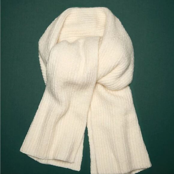 NWT AE77 CRANBERRY Premium Rib Cashmere Scarf - Picture 6 of 13